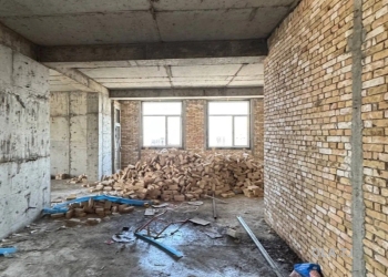 4 комнатная квартира, 19, 160 м²