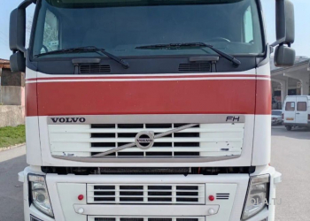 Бортовой грузовик Volvo fn 13.500  ,2012