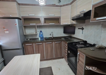 4 комнатная квартира, 3, 83 м²
