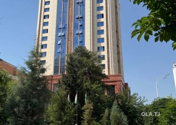 3 комнатная квартира, 10 этаж, 135 м²