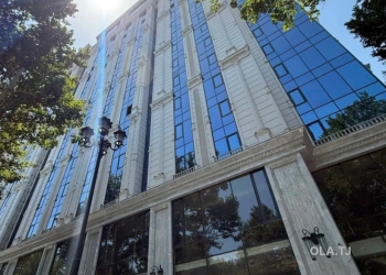 3 комнатная квартира, Цокольный этаж, 70 м²