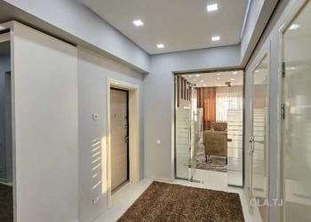 5 комнатная квартира, 4 этаж, 240 м²