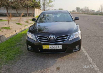 Toyota Camry,  90000