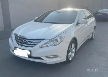 Hyundai Sonata,  2010