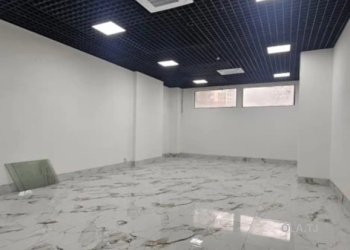 Офис в аренду, В жилом доме, 100 м²