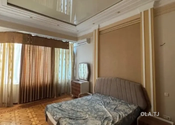 4 комнатная квартира, 5 этаж, 200 м²