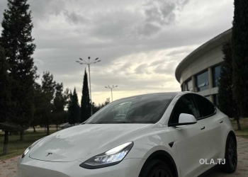 Tesla Model Y,  2022