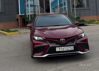 Toyota Camry,  2018