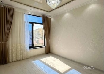 6 комнатная квартира, 3 этаж, 220 м²