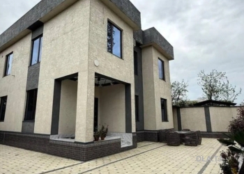 6 комнатная квартира, 2 этаж, 260 м²