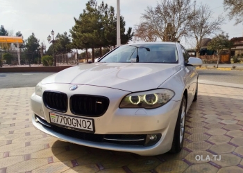 BMW 5 серия,  2012