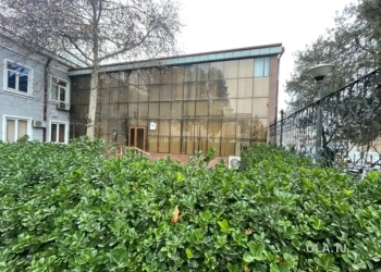 Офис на продажу, Отдельно стоящее здание, 370 м²