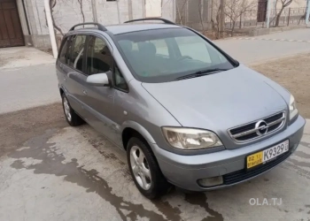 Opel Zafira,  2004