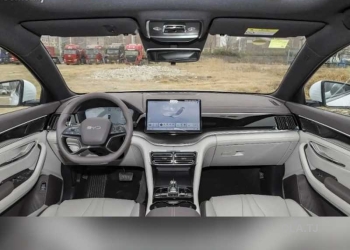 BYD Song Plus,  2025